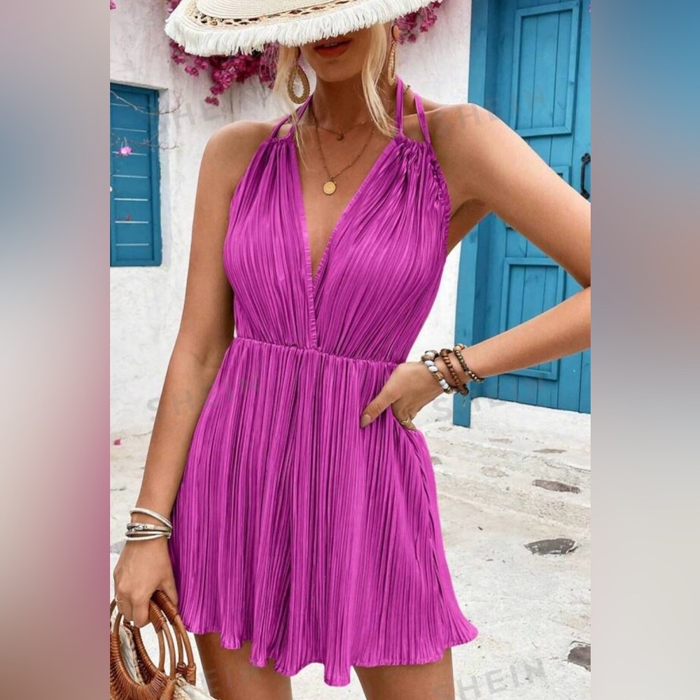 One Piece. Love 💗 this outfit.